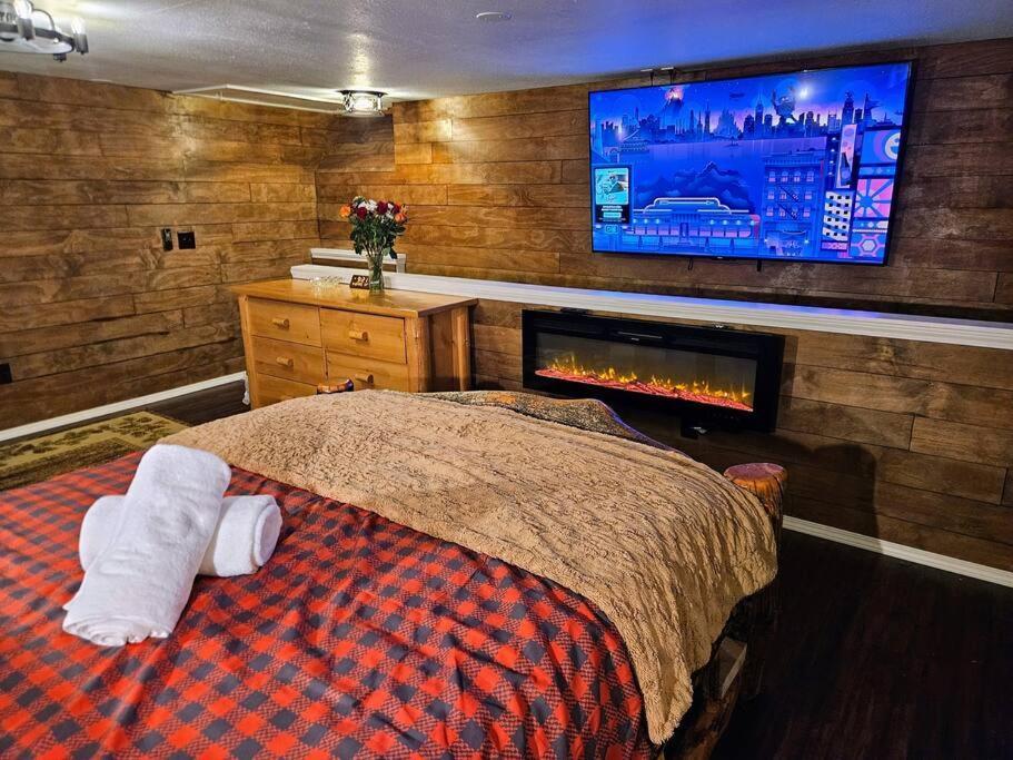 Private Cabin- Breakfast - Double Tub - 75In Tv - Sup - Washer Dryer - Bbq West Point المظهر الخارجي الصورة